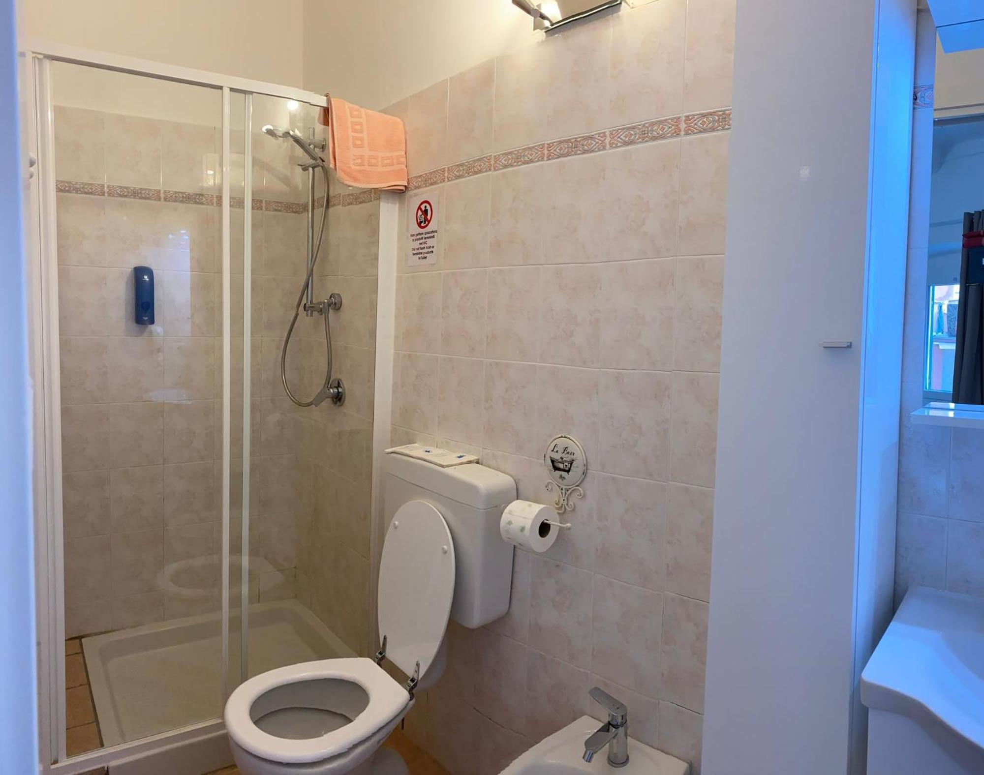 Luvegu Sciuiu Apartment เวอนาซซา ภายนอก รูปภาพ