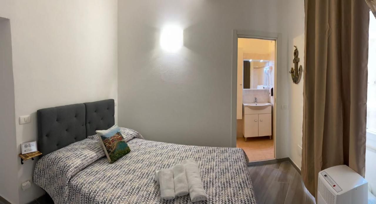 Luvegu Sciuiu Apartment เวอนาซซา ภายนอก รูปภาพ